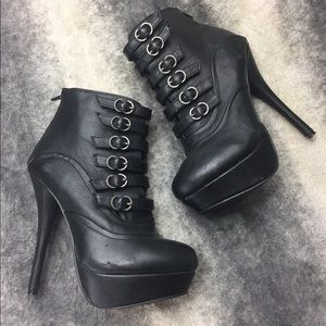 Black Close Toes Heals